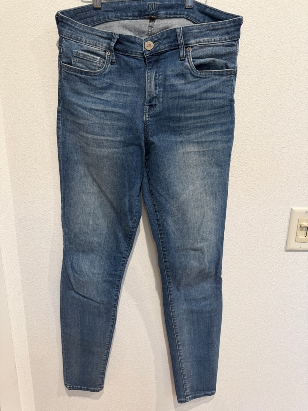 Kut from the Kloth High-Rise Skinny Jeans in Medium Blue